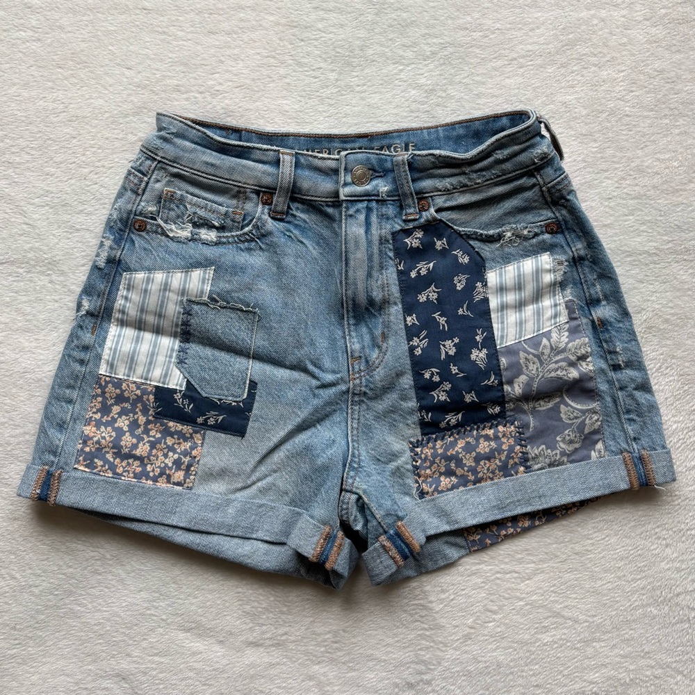 American Eagle Patchwork Mom Shorts NWT - image 1